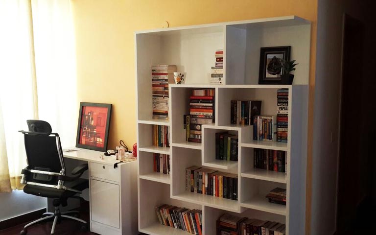 Neat study table decor by Designmantra Indoor-spaces | Interior Design Photos & Ideas