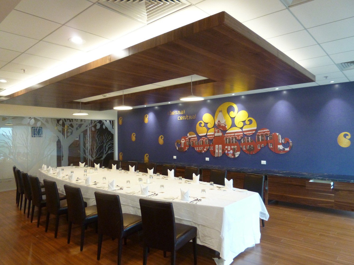 Elegant fine dining decor by Naveen Manne | Interior Design Photos & Ideas