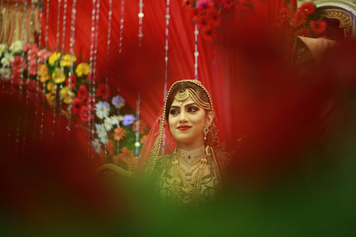 Golden Blush! by Creative Clicks Wedding-photography Bridal-jewellery-and-accessories | Weddings Photos & Ideas