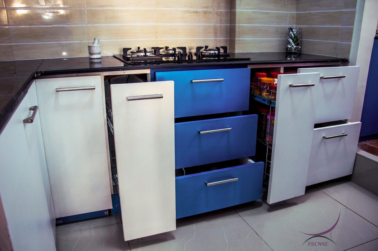 Blue And White Themed Modular Kitchen Cabinets by Snigdha Ghosh Modular-kitchen Contemporary | Interior Design Photos & Ideas