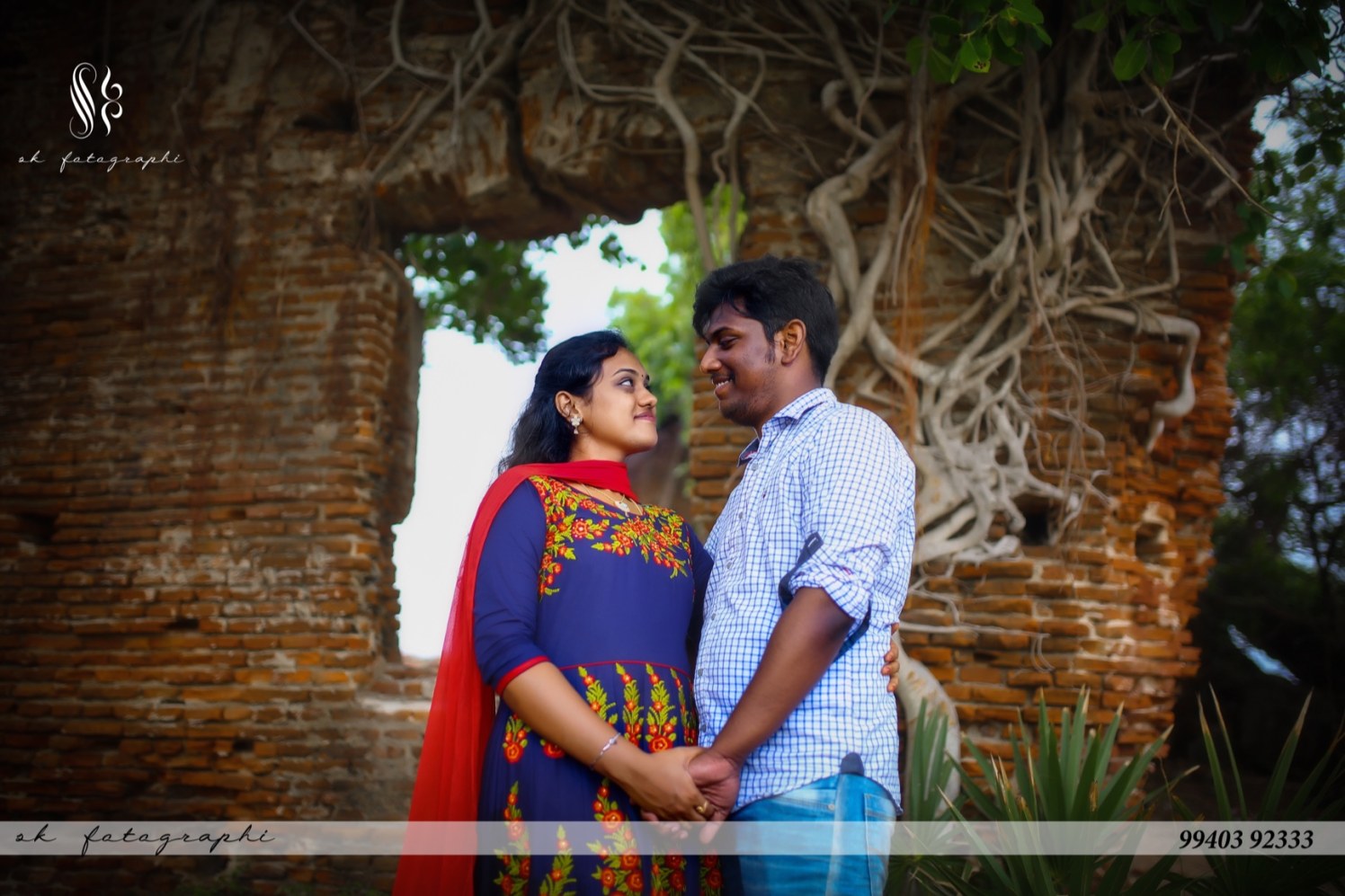 Finding love in each others eyes by SK Fotographi Wedding-photography | Weddings Photos & Ideas