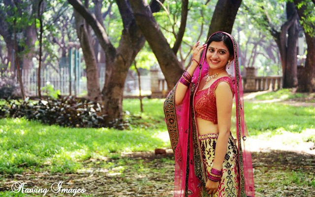 Pretty pink lehenga for pre-wedding photoshoot by Karving Images Wedding-photography | Weddings Photos & Ideas