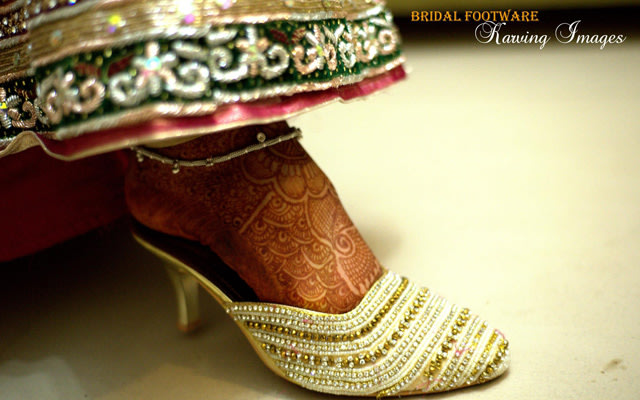 Stunning bridal foot wear by Karving Images Wedding-photography | Weddings Photos & Ideas
