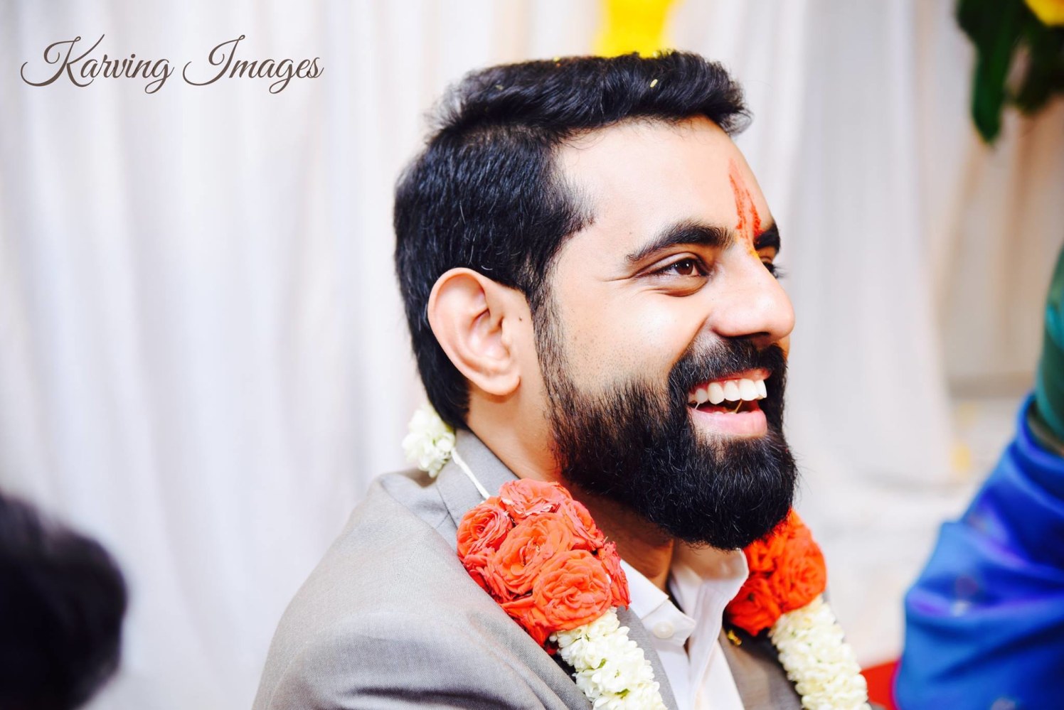 Mesmerising groom side pose by Karving Images Wedding-photography | Weddings Photos & Ideas