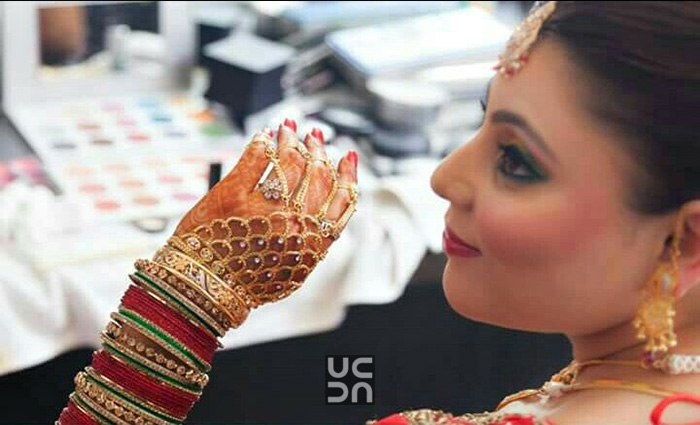 Bride Wearing Beautiful Gold Bridal Rings by Himanshu Chauhan Bridal-jewellery-and-accessories | Weddings Photos & Ideas