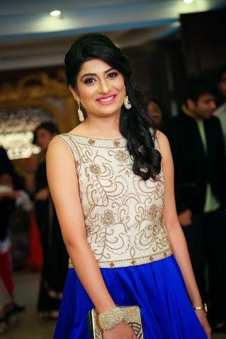 Bride Sporting Trendy Hairdo by Himanshu Chauhan Wedding-hairstyles | Weddings Photos & Ideas