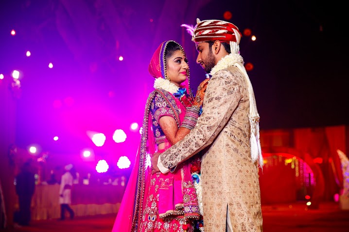 Bride and Groom Looking Regal in Traditional Wear by Himanshu Chauhan Wedding-photography | Weddings Photos & Ideas