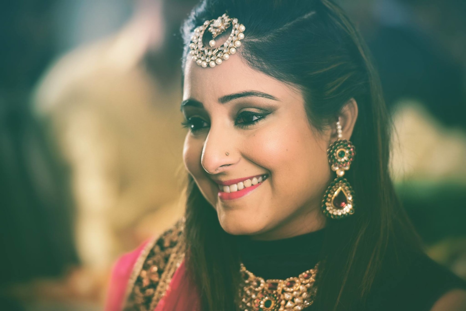 Resplendent friend of the bride look by Himanshu's Lomography Wedding-photography | Weddings Photos & Ideas
