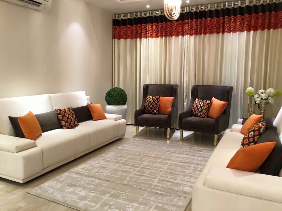 Plush living room decor by zoya Living-room Modern | Interior Design Photos & Ideas
