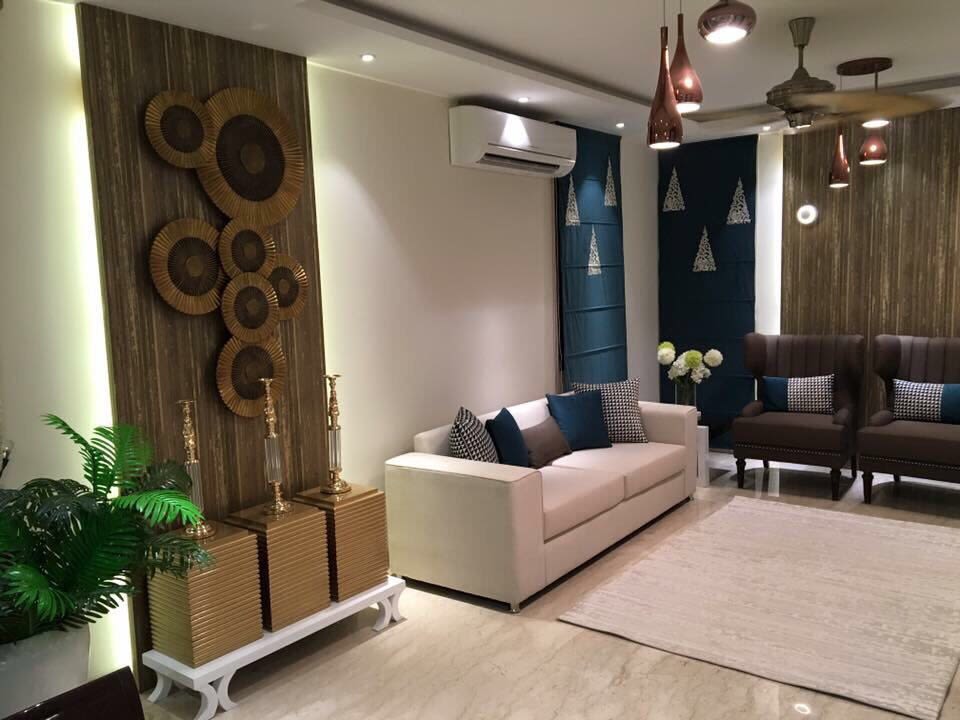 Plush living room decor by zoya Living-room Modern | Interior Design Photos & Ideas