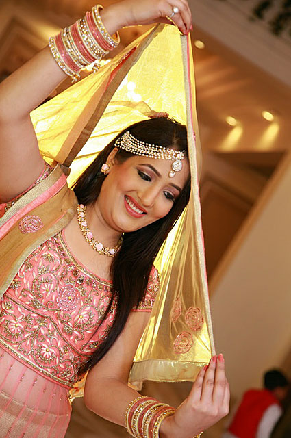 Pretty bride-to-be pose by VK Pro Clicks Wedding-photography | Weddings Photos & Ideas
