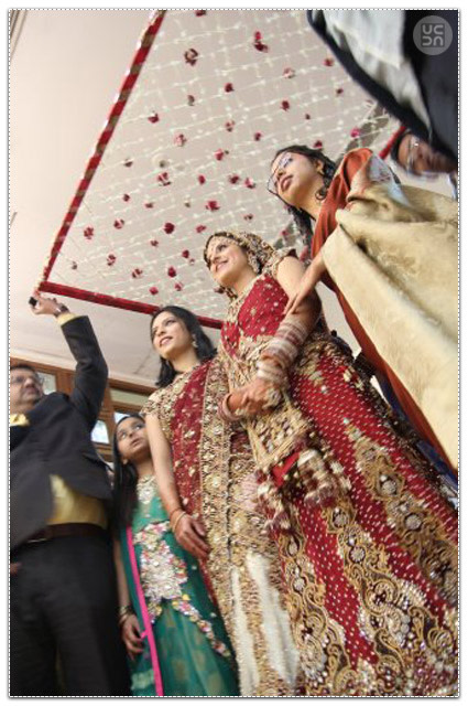 Graceful entry of the bride by Jatin Singh Photography and Films Wedding-photography | Weddings Photos & Ideas