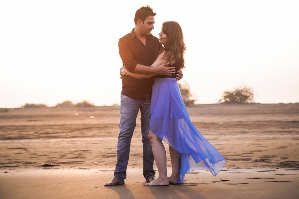 Pre-wedding Shoot On Beach by Paramjeet Singh Dhanjal Wedding-photography | Weddings Photos & Ideas