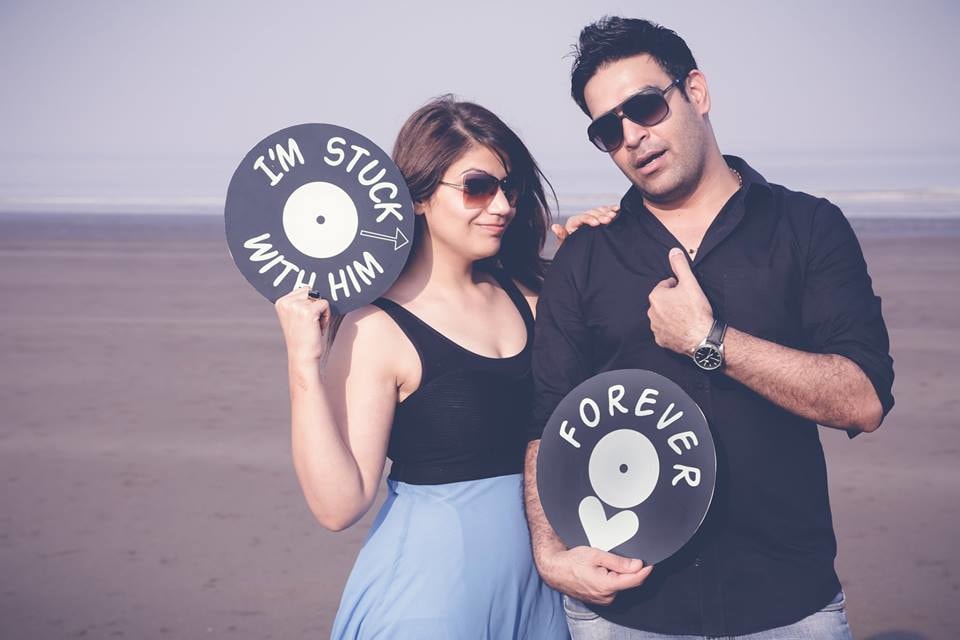 Black Attires On A Beach Side Pre-wedding Shoot by Paramjeet Singh Dhanjal Wedding-photography | Weddings Photos & Ideas