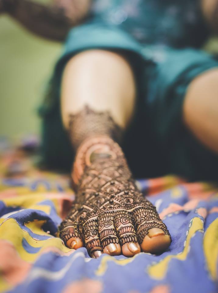 Mehendi feet! by Memoirs by Paramjeet Singh Dhanjal Wedding-photography | Weddings Photos & Ideas