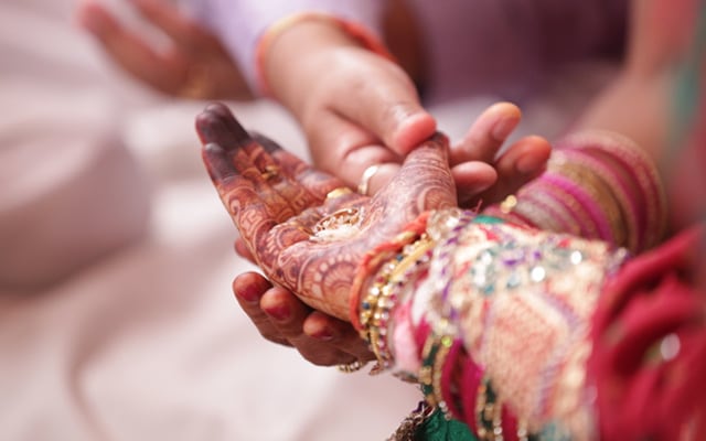 Heena hands! by Memoirs by Paramjeet Singh Dhanjal Wedding-photography | Weddings Photos & Ideas