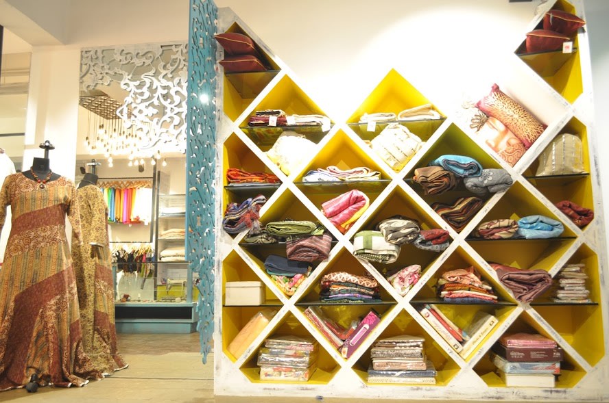 Modern retail outlet decor by The Inside Story Modern | Interior Design Photos & Ideas