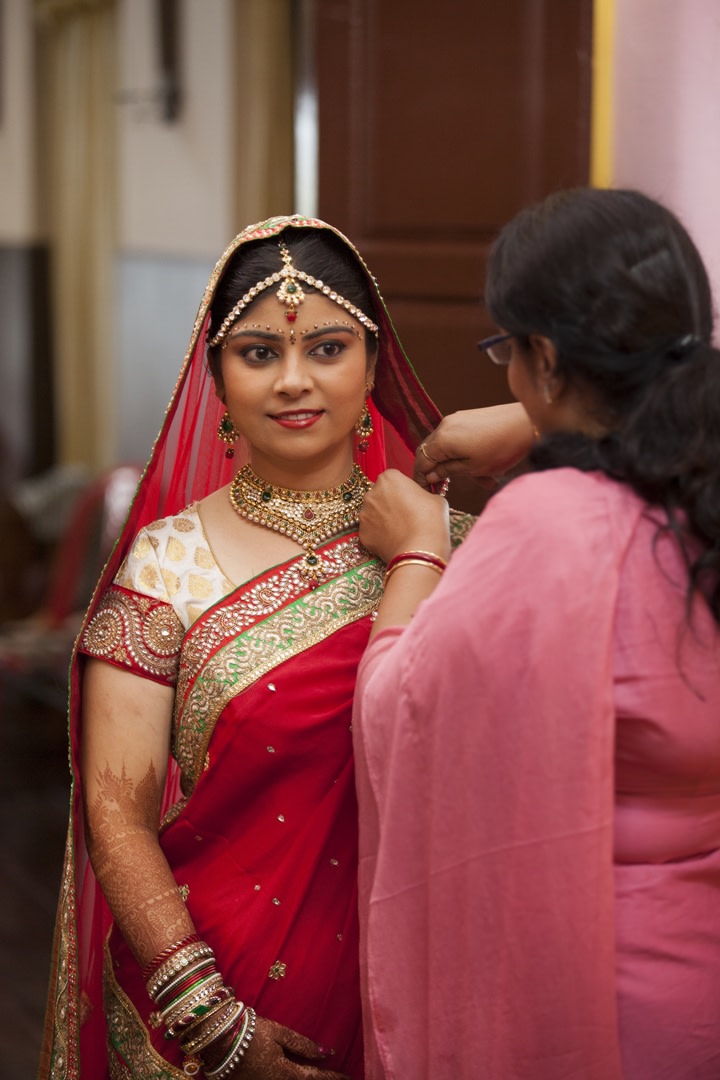 All Glammed Up And Ready To Start Her Wedding Day by Praveen P Raj Wedding-photography | Weddings Photos & Ideas