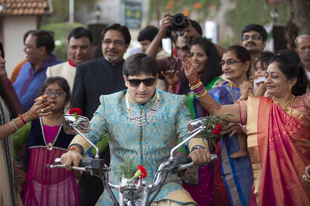 Voguish groom by Raj Photography Wedding-photography | Weddings Photos & Ideas