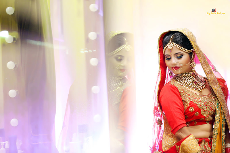 Beautiful Bride Wearing Polki Kundan Jewellery by Mukesh bijalwan Wedding-photography Bridal-makeup Bridal-jewellery-and-accessories | Weddings Photos & Ideas