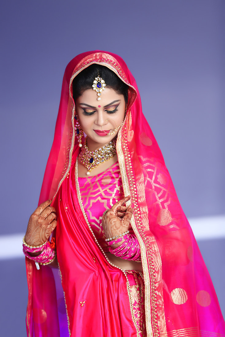Stellar Bride Wearing Polki Kundan Set With Gemstones by Mukesh bijalwan Wedding-photography Bridal-makeup Bridal-jewellery-and-accessories | Weddings Photos & Ideas