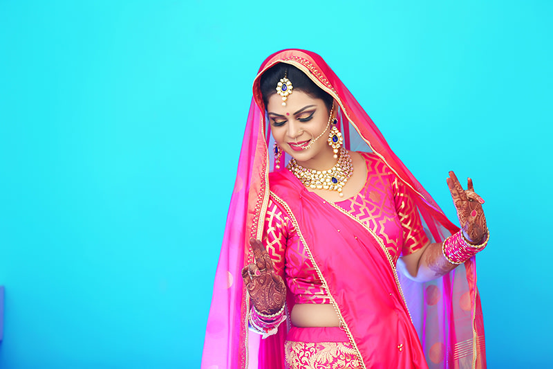 Gorgeous Bride On Her Wedding day Wearing Remarkable Polki Kundan Jewellery by Mukesh bijalwan Wedding-photography Bridal-makeup Bridal-jewellery-and-accessories | Weddings Photos & Ideas