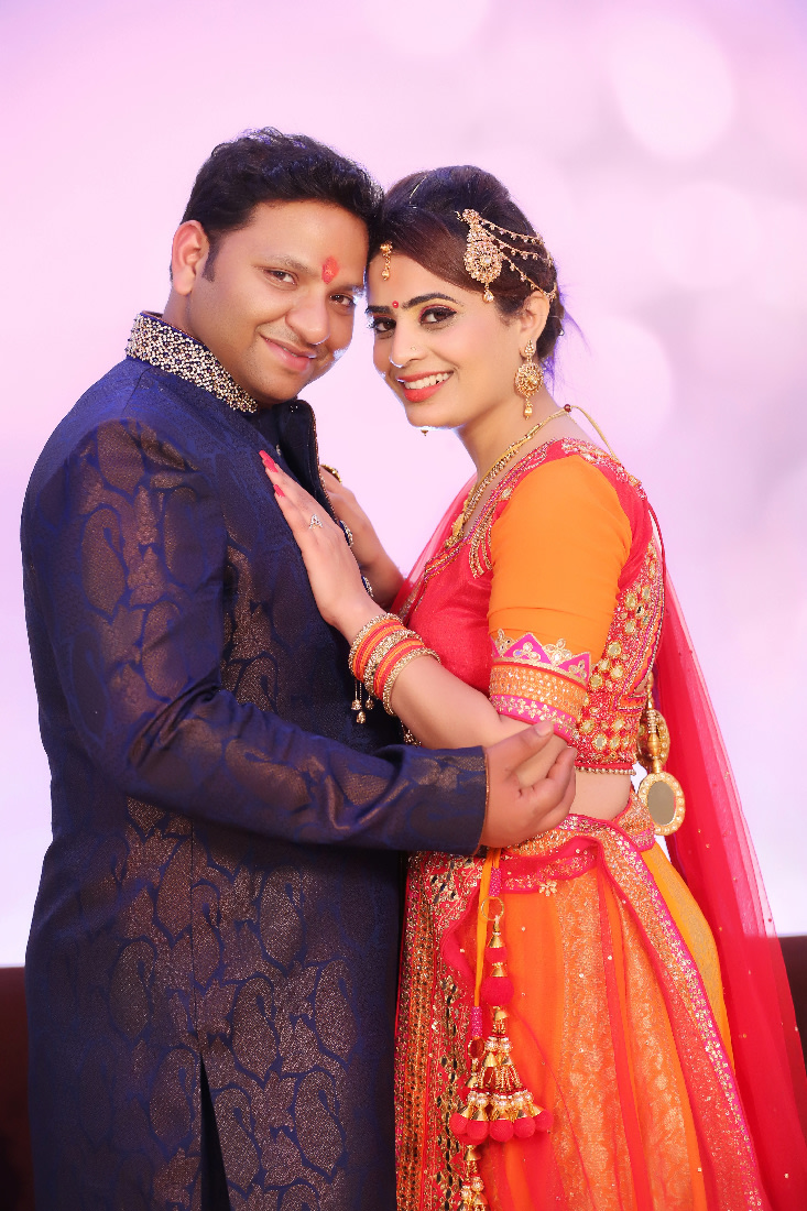 Stunning Couple Beautifully Adorned For Their Engagement Day by Mukesh bijalwan Wedding-photography | Weddings Photos & Ideas