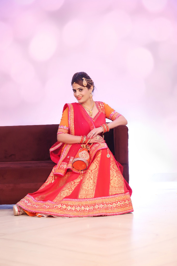 Stunning Bride Wearing A Simple Pink And Gold Lehenga by Mukesh bijalwan Wedding-photography Wedding-dresses | Weddings Photos & Ideas