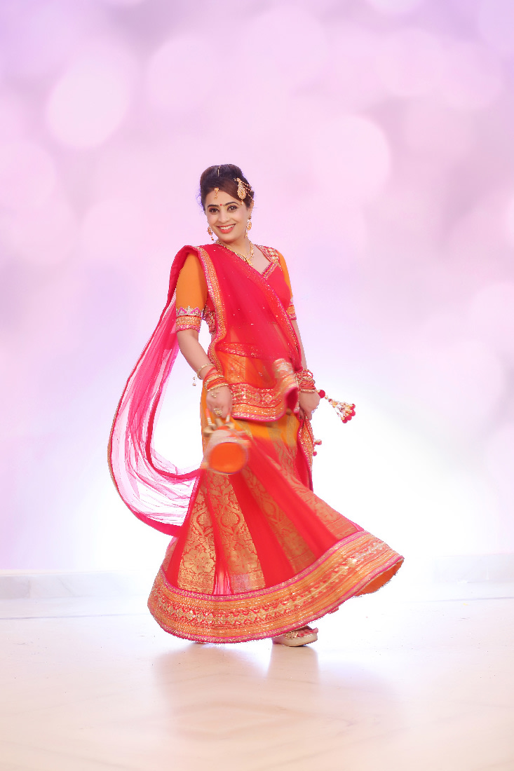 Perfect Pose Of The Bride by Mukesh bijalwan Wedding-photography Wedding-dresses | Weddings Photos & Ideas