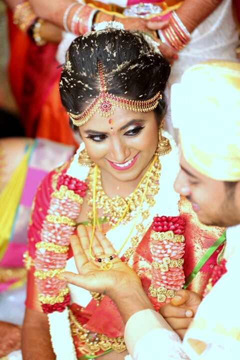 A loving glance! by Royale Photos Wedding-photography | Weddings Photos & Ideas