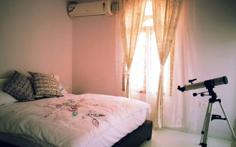 A Beautiful Bedroom. by Cobblestone Designs Bedroom Modern | Interior Design Photos & Ideas