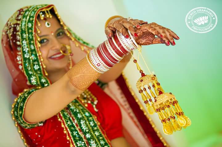 Beautiful kalira of the bride! by Kumud Dhandharia Photography Wedding-photography | Weddings Photos & Ideas