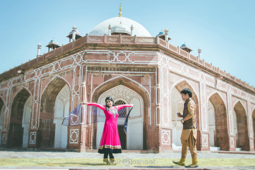 A beautiful shot in pre-wedding shoot! by Krish Photography Wedding-photography | Weddings Photos & Ideas