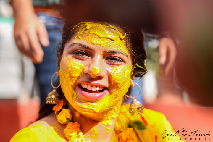 Perky haldi ceremony by Ashutosh Wedding-photography | Weddings Photos & Ideas
