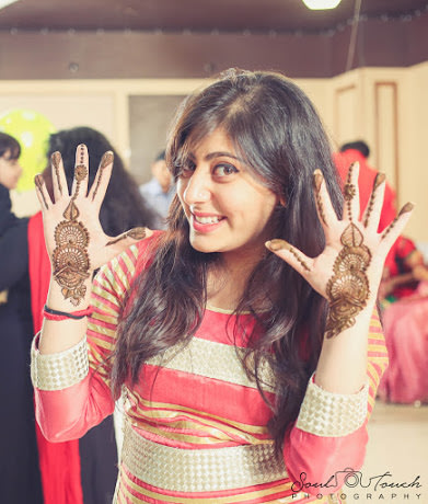 Flaunting Beautiful Mehndi by Ashutosh Wedding-photography | Weddings Photos & Ideas