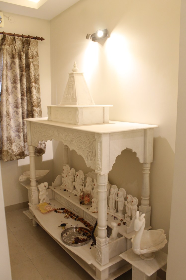 Traditional white prayer room by coalitiondesigns Indoor-spaces Traditional | Interior Design Photos & Ideas