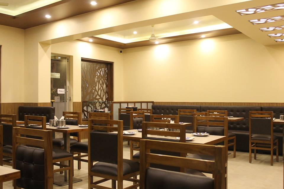 Marble floored restaurant by coalitiondesigns Contemporary | Interior Design Photos & Ideas
