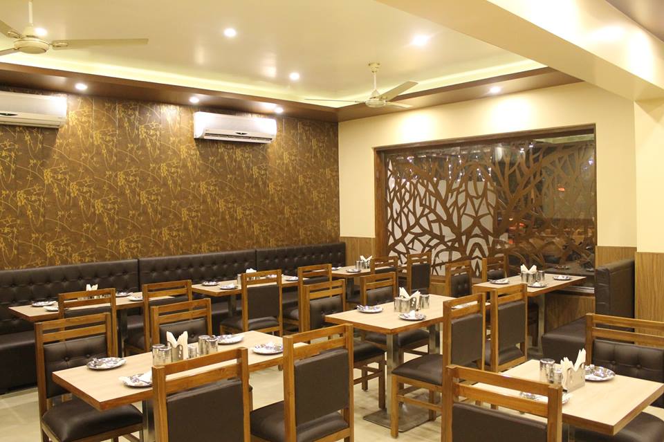 Marble floored restaurant by coalitiondesigns Contemporary | Interior Design Photos & Ideas