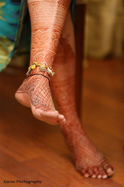 An Intricate detailing of the bride's feet by Qutab Photography Wedding-photography | Weddings Photos & Ideas