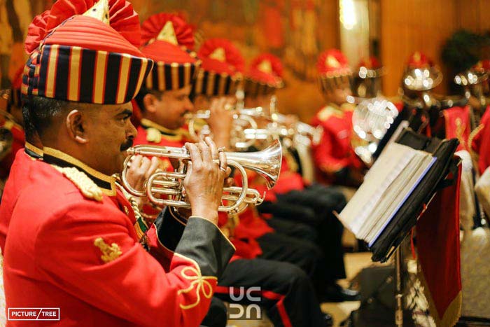 Special band arrangements for the big day by PictureTree Wedding-photography | Weddings Photos & Ideas