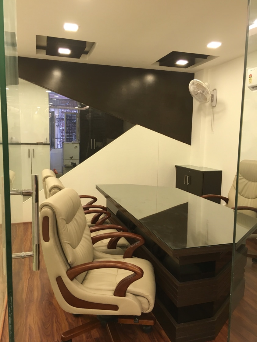 Mansarovar Law Office by Men at work Modern | Interior Design Photos & Ideas