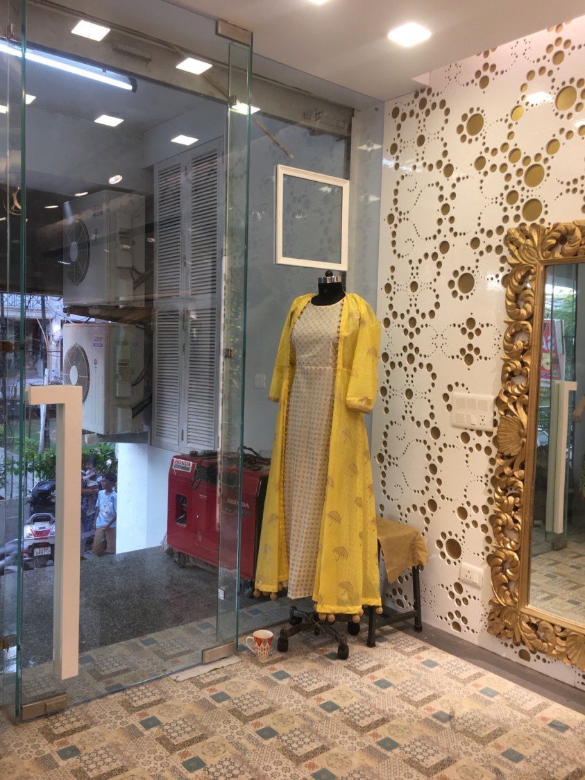 Elegant Boutique by Men at work Contemporary | Interior Design Photos & Ideas