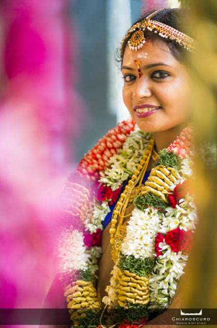 A stellar pose by the beautiful bride by Chiaroscuro Wedding and Art Studio Wedding-photography | Weddings Photos & Ideas