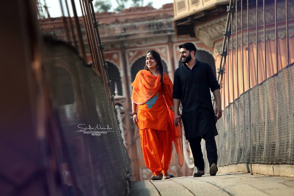 A Typical Punjabi Pre-Wedding Shoot On A Suspension Bridge by Sourab Sharma Wedding-photography | Weddings Photos & Ideas