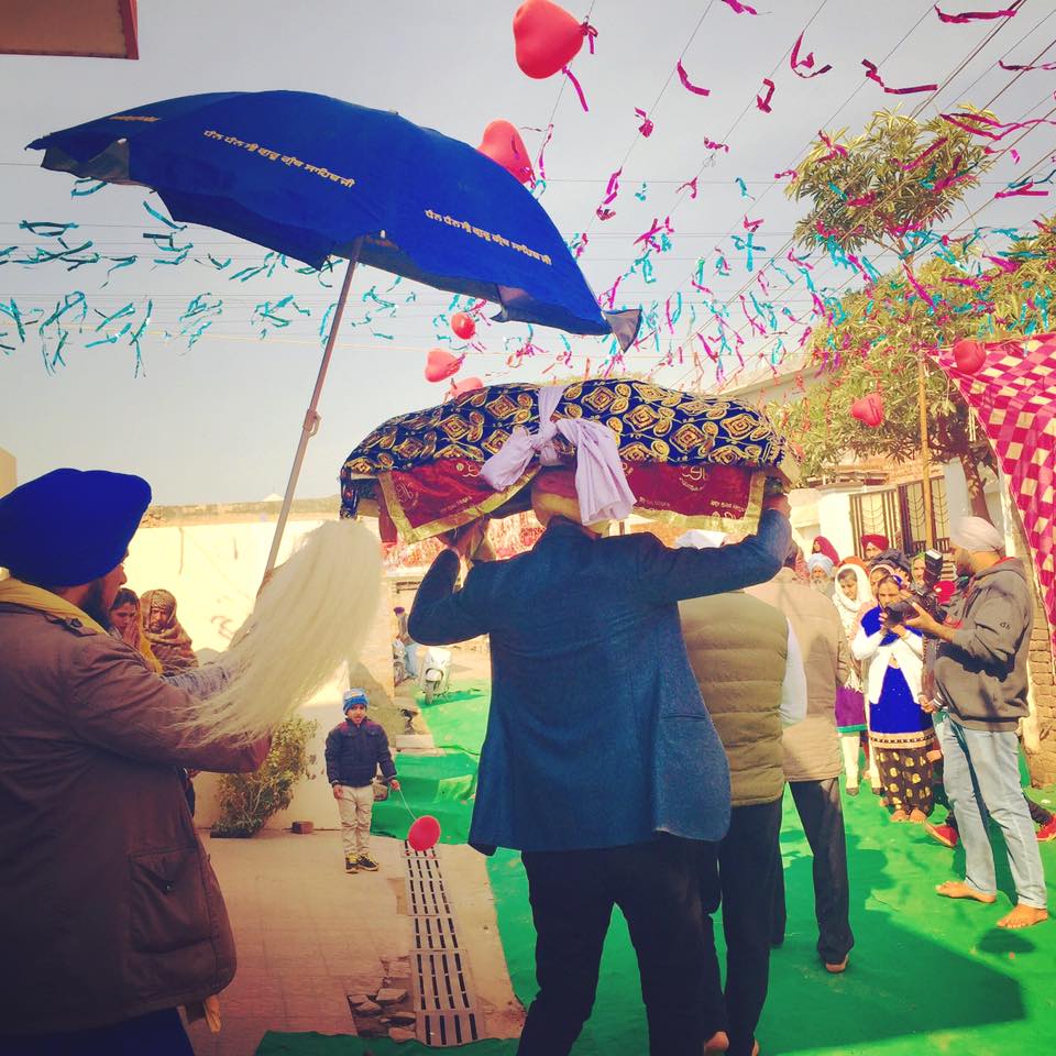 The holy rituals! by Studio Narinder Photography Wedding-photography | Weddings Photos & Ideas