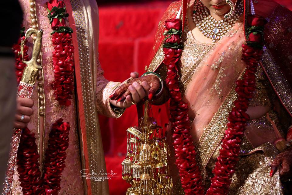 Hold my hand! by Studio Narinder Photography Wedding-photography | Weddings Photos & Ideas