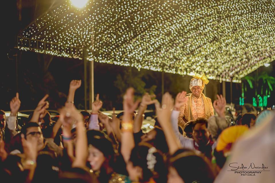 Baarat Arrival Under Stellar Lighting Setup by Sourab Sharma Wedding-photography | Weddings Photos & Ideas