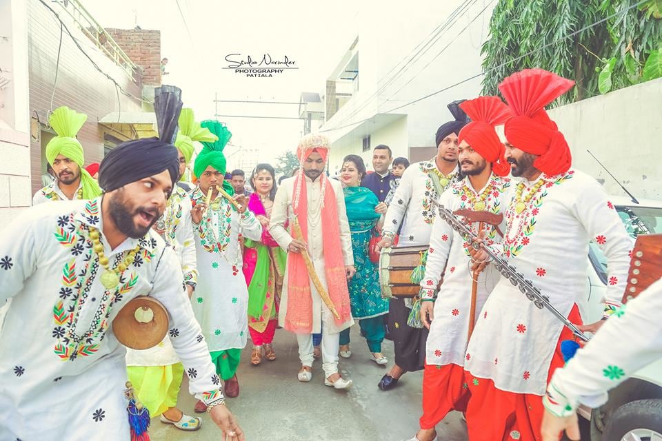 The barati dance !! by Studio Narinder Photography Wedding-photography | Weddings Photos & Ideas