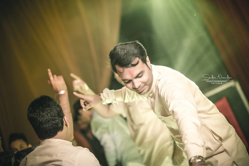 The dancer ! by Studio Narinder Photography Wedding-photography | Weddings Photos & Ideas