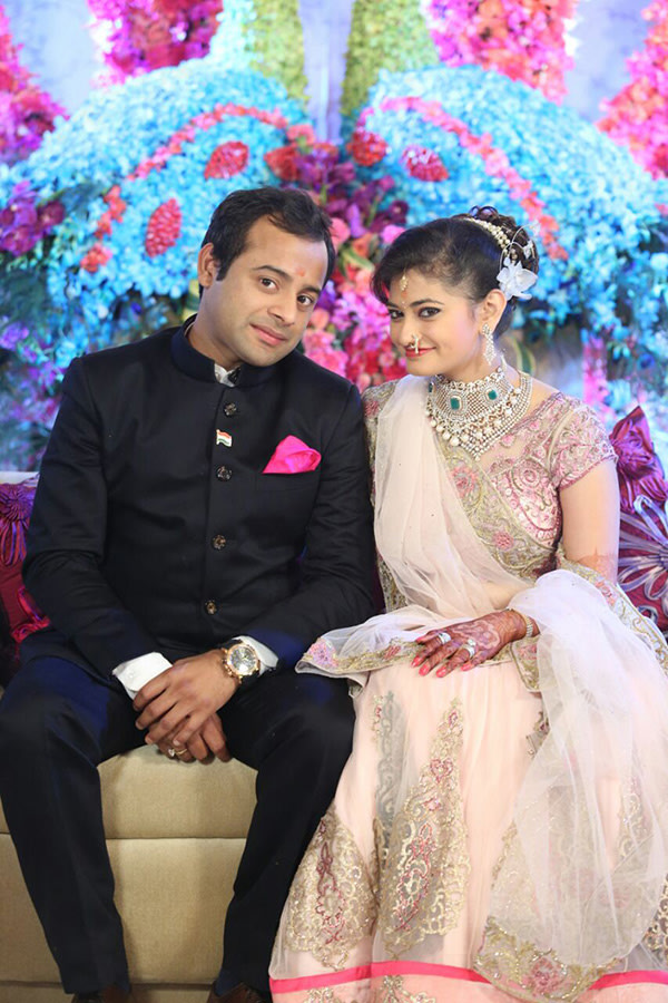 Lovely couple shots by pankaj Bhatia Wedding-photography | Weddings Photos & Ideas